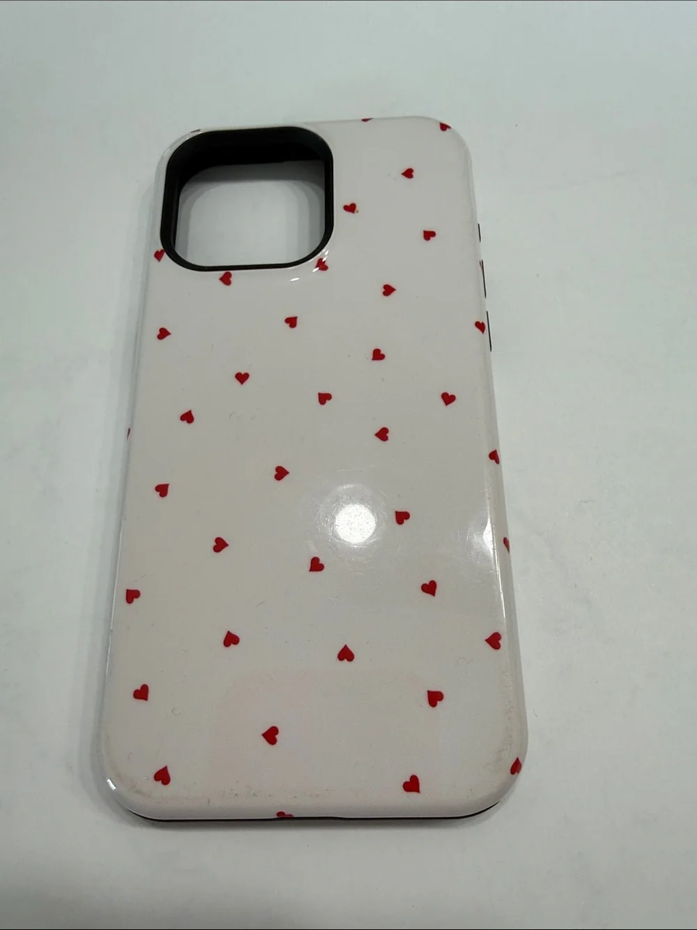 White Phone Case with Red Heart Pattern - Casely-15 Pro Max